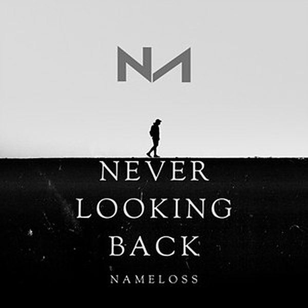 Portada de Never Looking Back
